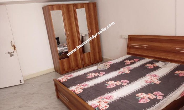 2 BHK Flat for Rent in Model Colony